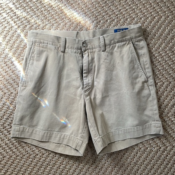 Ralph Lauren - Classic 6" Khaki Shorts - Brown - 32 - Picture 2 of 15